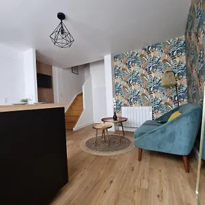  Holiday home Le